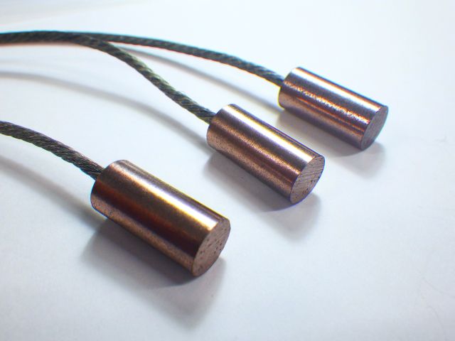 遠心開閉器用スリップリング向けカーボンブラシ(日立材入手不可のための相当品)
