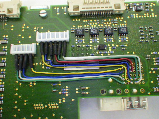 既存の基板へのリード線電線の追加による改造